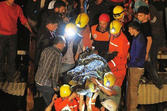 Tragedie în Turcia: peste 200 de mineri au murit în urma unei explozii. A fost decretat doliu naţional