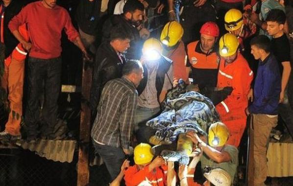 Bilanţul catastrofei din Turcia a crescut la 282 de morţi! Mii de oameni au protestat la Ankara, cerând demisia guvernului