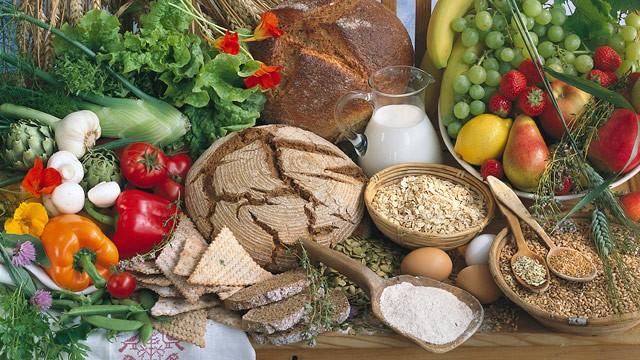8 motive ca să mâncăm alimente bogate în fibre!
