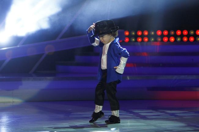 Micul Michael Jackson a câştigat finala de popularitate Next Star. David este cel mai popular copil din acest sezon!