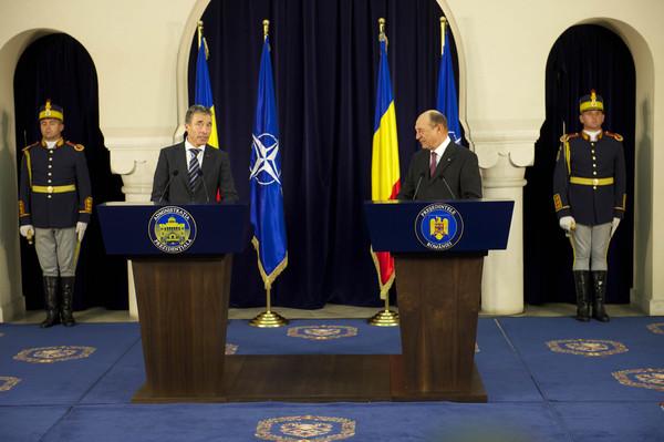 Secretarul general al NATO: România nu este singură. Băsescu: Obiectivul nostru este consolidarea nivelului de securitate pe flancul de est