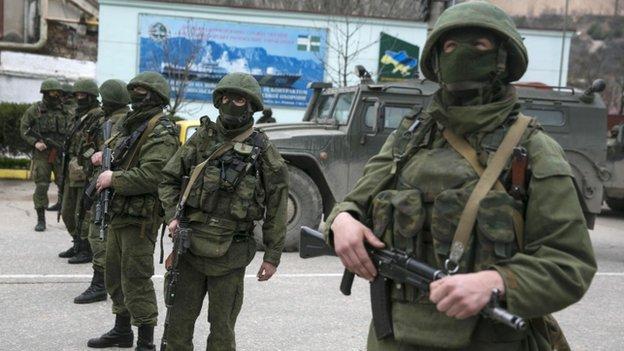 Separatişti pro-ruşi au ocupat o cazarmă a Gărzii Naţionale ucrainene din Doneţk