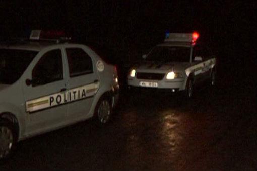 Patru poliţişti şi doi jandarmi, băgaţi în spital de mai mulţi scandalagii din Timişoara