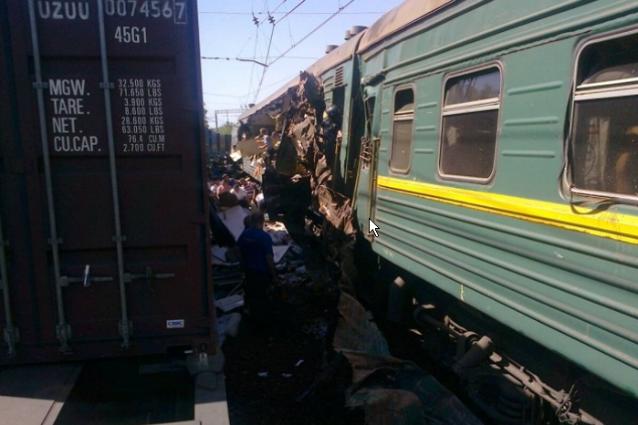Accident feroviar în Rusia: un tren de pasageri s-a ciocnit cu un marfar în apropiere de Moscova