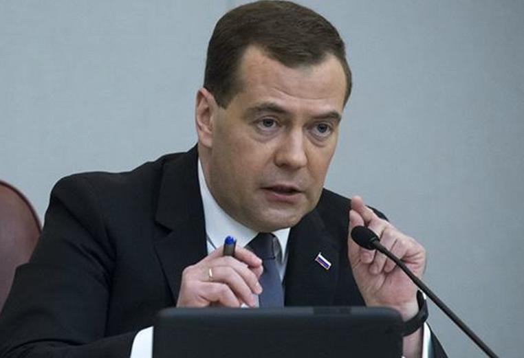 Premierul rus, Dmitri Medvedev: &quot;Ne îndreptăm încet, dar sigur spre al doilea război rece!&quot;