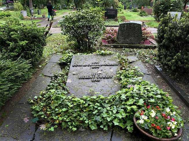 Stăpânul “comorii naziste”, înmormântat lângă părinţi. Declaraţie-şoc a vărului lui Gurlitt:”Am depus tablouri în mormântul lui”
