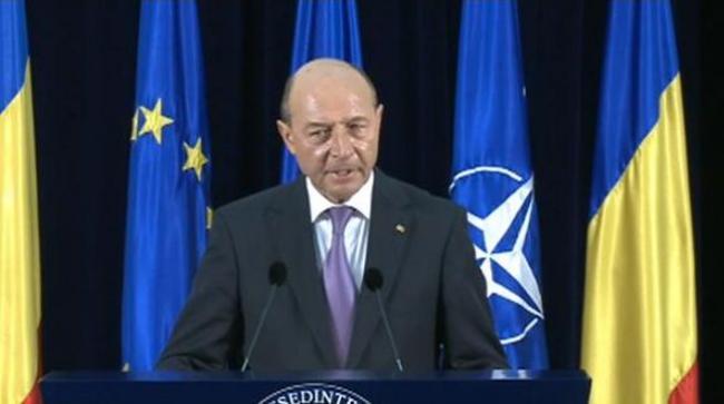 Neues Deutschland: Băsescu agită spiritele, făcând campanie pentru PMP