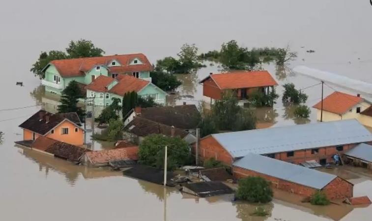 Stare de catastrofă într-un judeţ din Croaţia, din cauza inundaţiilor. MAE a  emis o atenţionare de călătorie (VIDEO)