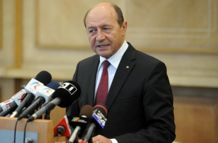 Băsescu a plecat la Bruxelles. Prima declaraţie a preşedintelui despre scorul obţinut de PMP la europarlamentare