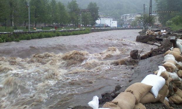 COD GALBEN de inundaţii pe râuri din judeţele Timiş, Bihor, Alba şi Cluj 
