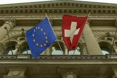 Elveţia a prelungit până la 31 mai 2016 restricţiile pentru români şi bulgari pe piaţa muncii