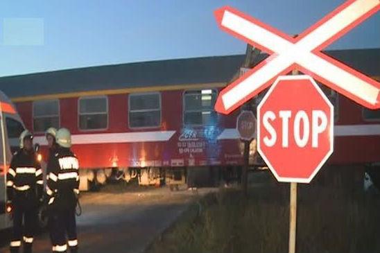 Grav accident în Olt: soţ şi soţie morţi după ce maşina în care se aflau a fost izbită de un tren