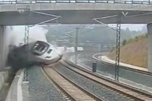 Cauzele tragediei feroviare de la Santiago de Compostela: viteza excesivă şi neatenţia mecanicului (VIDEO)