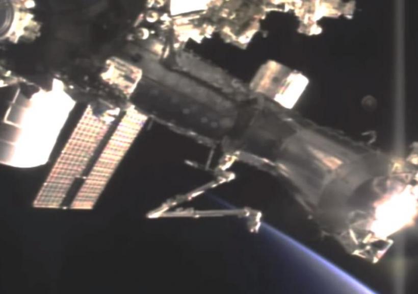 VIDEO EXPLOZIV. OZN GIGANT, filmat lângă Staţia Spaţială Internaţională! Momentul, surprins de camerele de supraveghere ale staţiei  