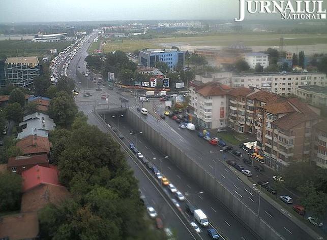 Cozi kilometrice pe DN1, pe sensul de intrare în Capitală. Vezi IMAGINI LIVE pe webcam jurnalul.ro 