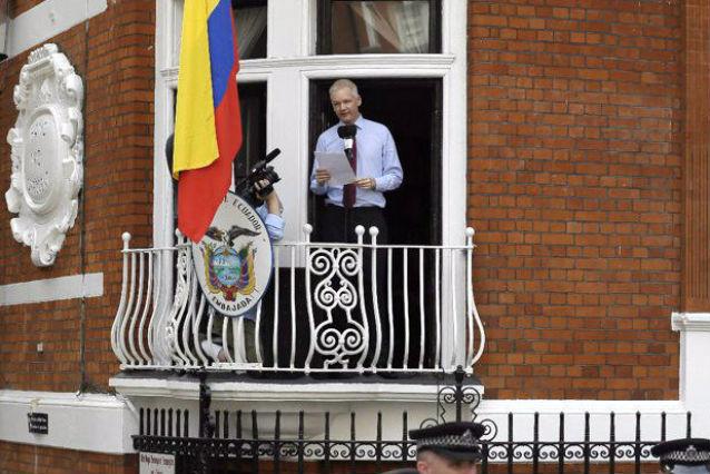 CM 2014. Refugiat în ambasada Ecudorului la Londra, Assange se declară fan al ţării care i-a acordat azil politic