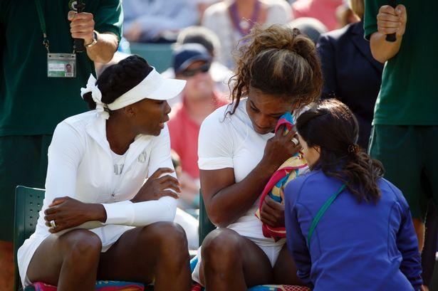 Imagini incredibile la Wimbledon 2014: Serena William, beată sau drogată?