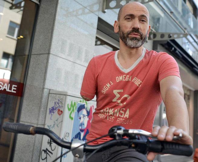Scuze de la poliţia din Koln pentru un biciclist român invalid 