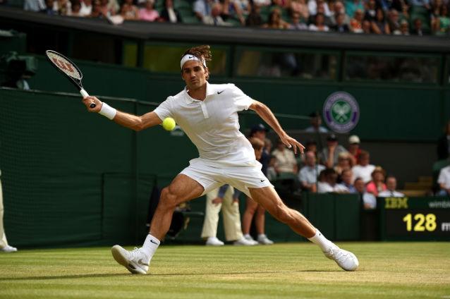 Federer îl învinge pe Raonic şi va disputa a 9-a finală la Wimbledon, cu Djokovic