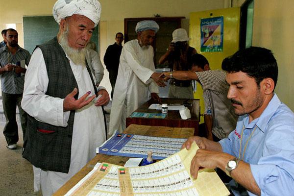 Un &quot;audit al votului&quot; va stabili cine este preşedintele Afganistanului