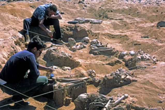 Dovezi ale primului război cunoscut între oameni. Zeci de schelete vechi de 13.000 de ani, cercetate de arheologi
