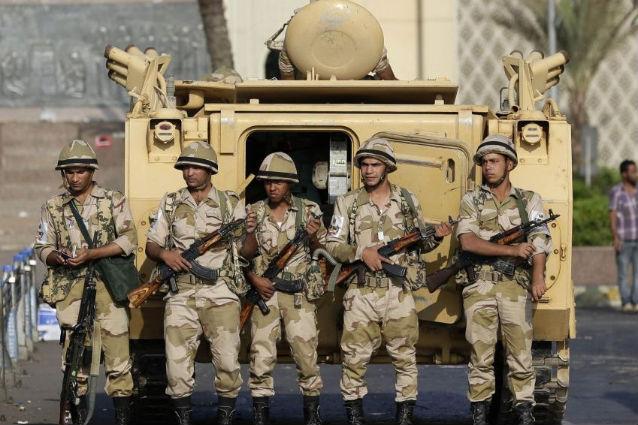 21 de soldaţi egipteni ucişi în urma unui atac terorist