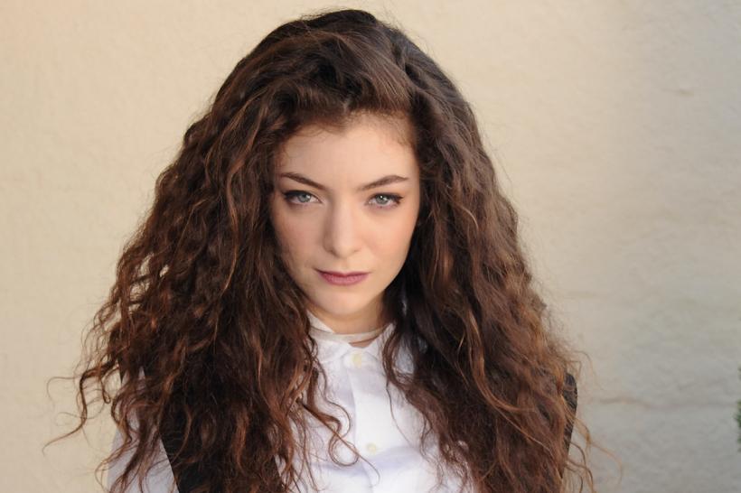 Cântăreaţa Lorde va alege coloana sonoră pentru următorul film din seria „Hunger Games”