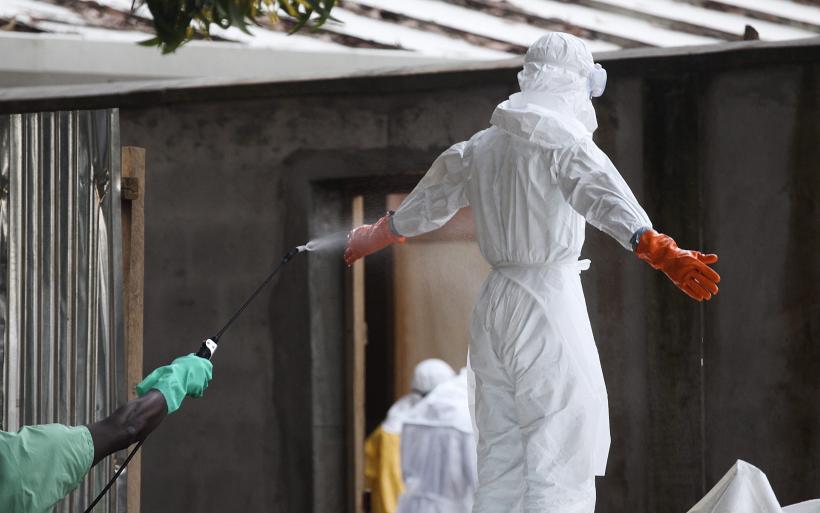 Ministerul de Externe avertizează din nou românii în privinţa Ebola 