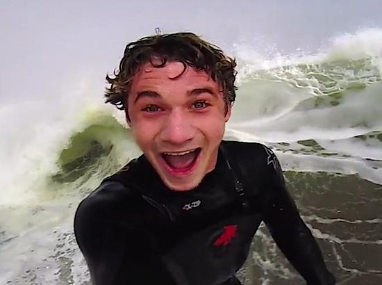 Valul-care-nu-se-sfârșește-niciodată este visul oricărui surfer (VIDEO)