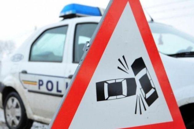 ACCIDENT GRAV pe Şoseaua de Centură. O maşină a căzut în Dâmboviţa, în apropiere de podul Glina