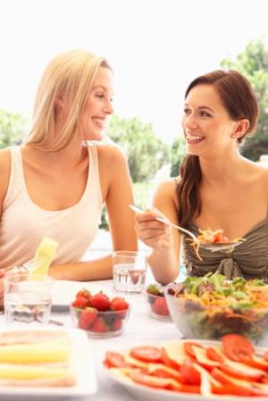 9 obiceiuri alimentare care ne ajută să fim mereu FRUMOASE