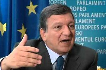 Barroso îl avertizează pe Putin împotriva unei intervenţii în Ucraina, chiar şi din motive umanitare