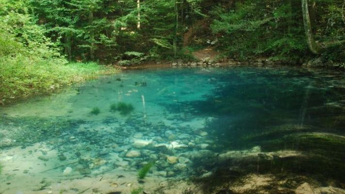 Legenda lacului Ochiul Beiului: Locul unde ielele pădurii dansează GALERIE FOTO 