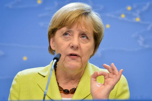 Angela Merkel aprobă loviturile aeriene americane în Irak