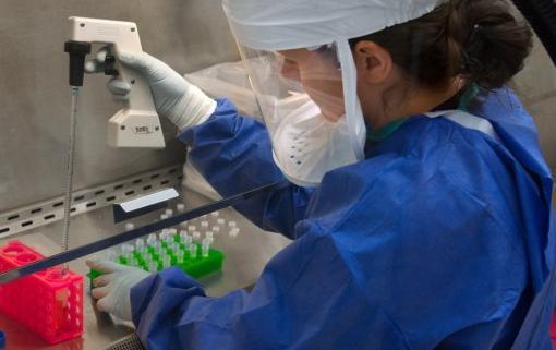 Canada a oferit OMS un vaccin experimental împotriva Ebola 