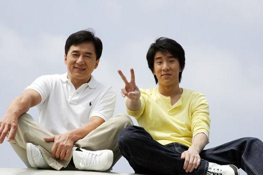 Un fiu al lui Jackie Chan, reţinut de poliţia din China pentru posesie de droguri