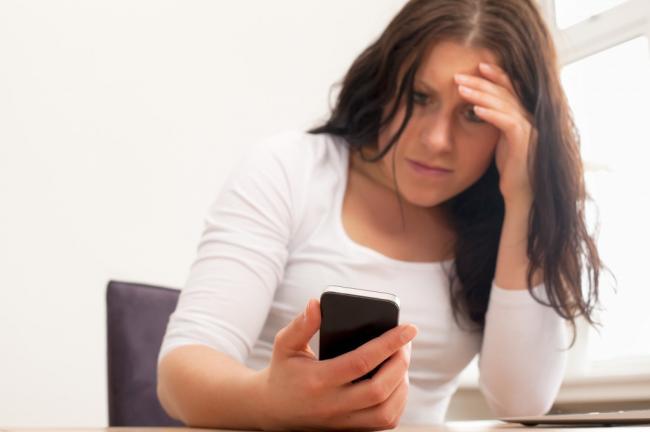 'Ignore No More', aplicația care blochează telefonul copiilor care nu răspund la apelurile părinților
