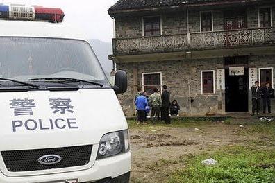 Un chinez a ucis trei elevi într-o criză de nervi provocată de rezultatele şcolare ale fiicei sale