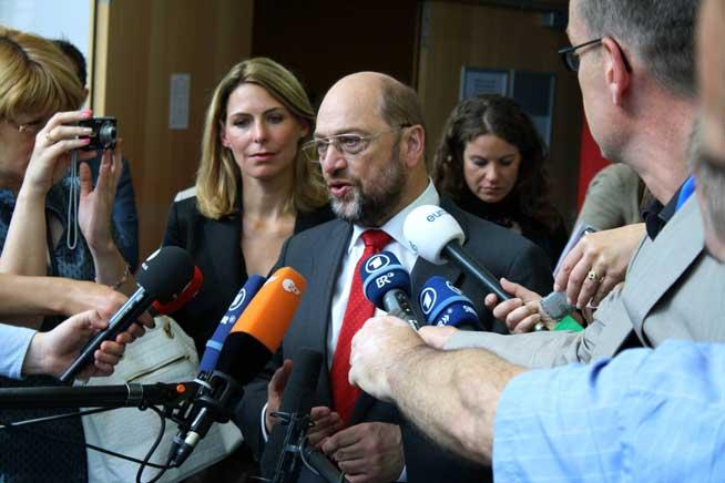 Schulz:”Trebuie o soluţie politică pentru criza din Ucraina!”