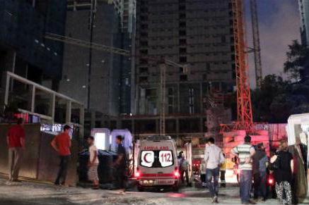Cel puţin 10 muncitori în construcţii şi-au pierdut viaţa pe un şantier din Istanbul