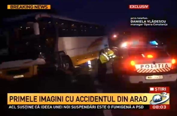 Autocarul Operei din Constanţa, implicat într-un grav accident pe DN7. O persoană a murit, alte trei au fost rănite