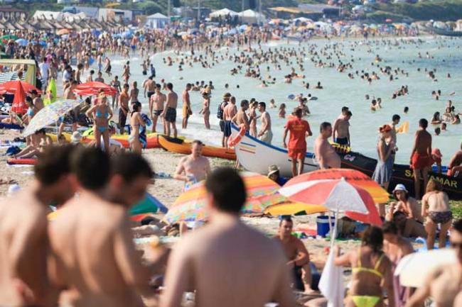 1,5 milioane de turişti au fost vara asta la mare