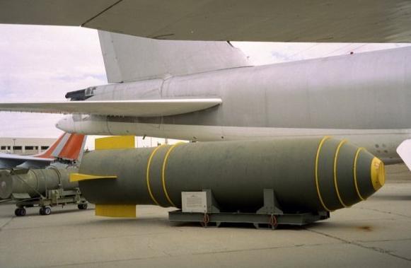 Experţi ruşi: Ucraina are capacitatea de a construi o bombă nucleară în termen de zece ani