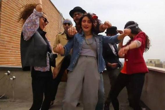 Condamnări penale pentru 6 iranieni care s-au filmat dansând pe melodia &quot;Happy&quot;