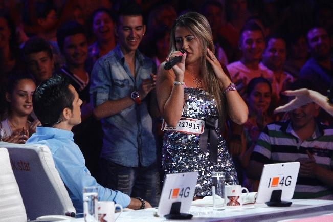 Premiera X Factor, sezonul al IV-lea, a fost urmarita de peste două milioane de telespectatori