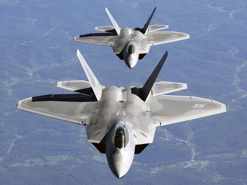 Cel mai performant avion de luptă al SUA, utilizat pentru prima dată în timpul bombardamentelor din Siria