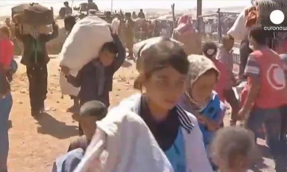 VIDEO. Turcia se confruntă cu un flux URIAŞ de refugiați din SIRIA. Peste 25.000 de oameni pe zi!