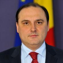 Ministrul Comunicaţiilor, surprins de decizia Telekom România de a vinde Palatul Telefoanelor