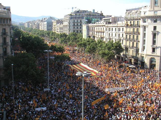LOVITURĂ DURĂ a Guvernului spaniol pentru separatiştii catalani 