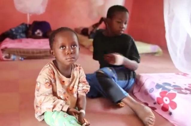 Copiii rămaşi orfani în urma epidemiei de Ebola, refuzaţi de familia extinsă (UNICEF)